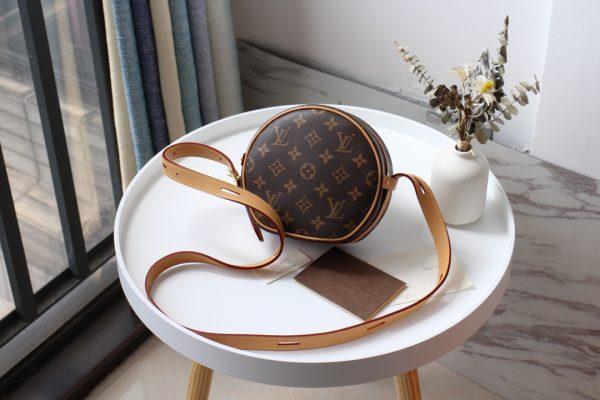 BOITE CHAPEAU SOUPLE PM M45578